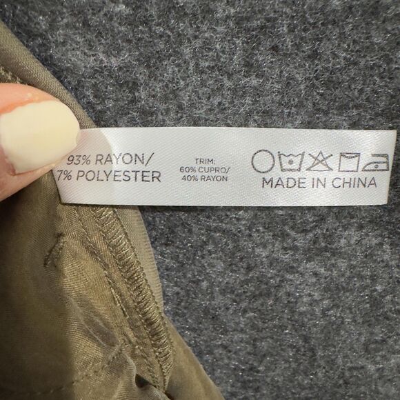 Tuckernuck Felix Shorts Women's 6 Olive Green Pleated Front Rayon Pockets - Picture 10 of 10